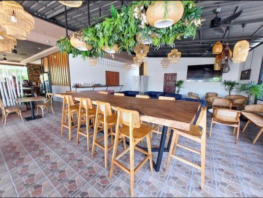 Guesthouse And Restaurant Ratatouille Baan Tai Ngoại thất bức ảnh