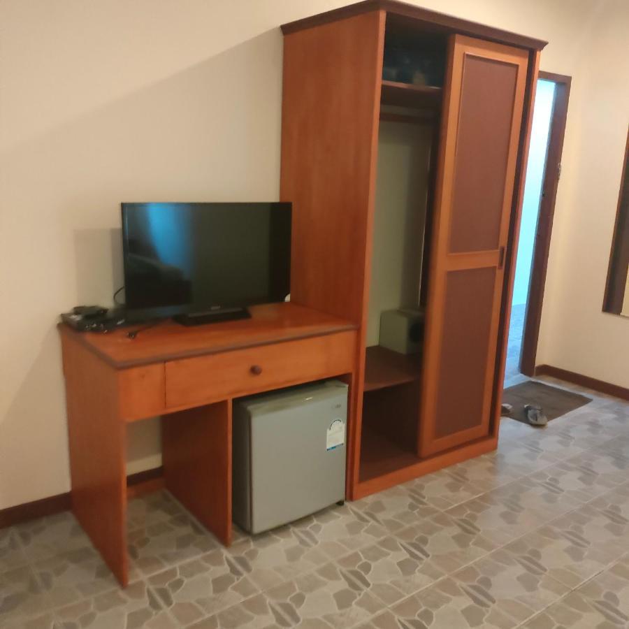 Guesthouse And Restaurant Ratatouille Baan Tai Ngoại thất bức ảnh