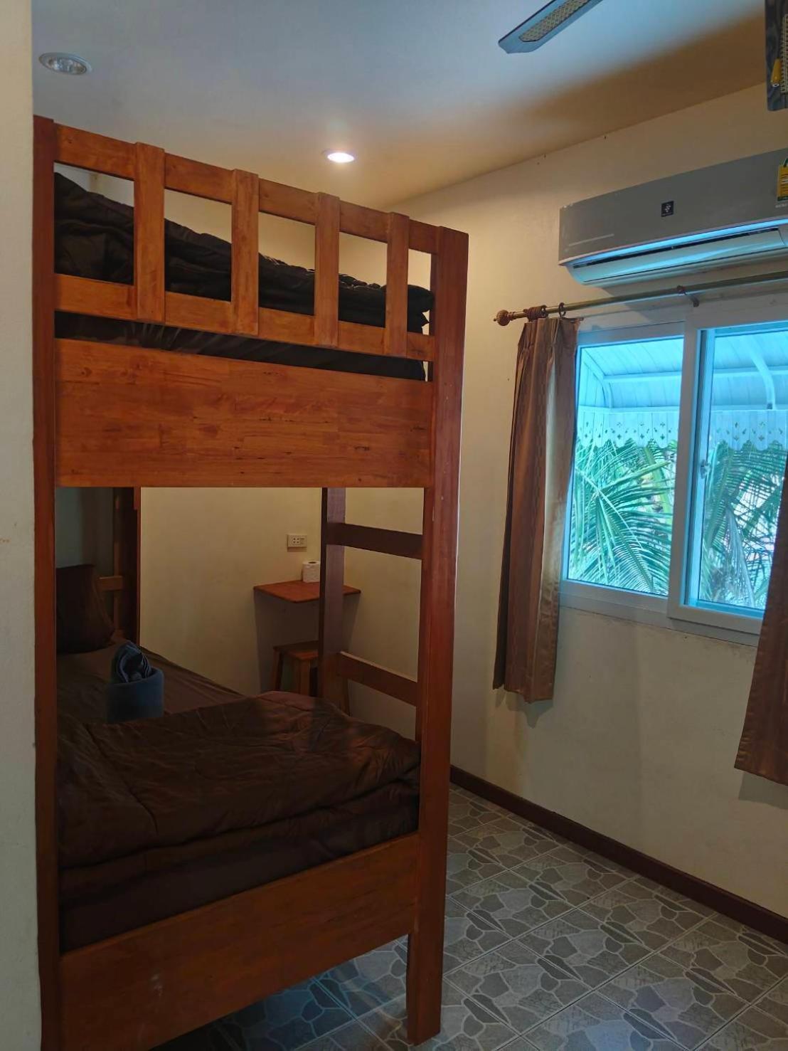 Guesthouse And Restaurant Ratatouille Baan Tai Ngoại thất bức ảnh