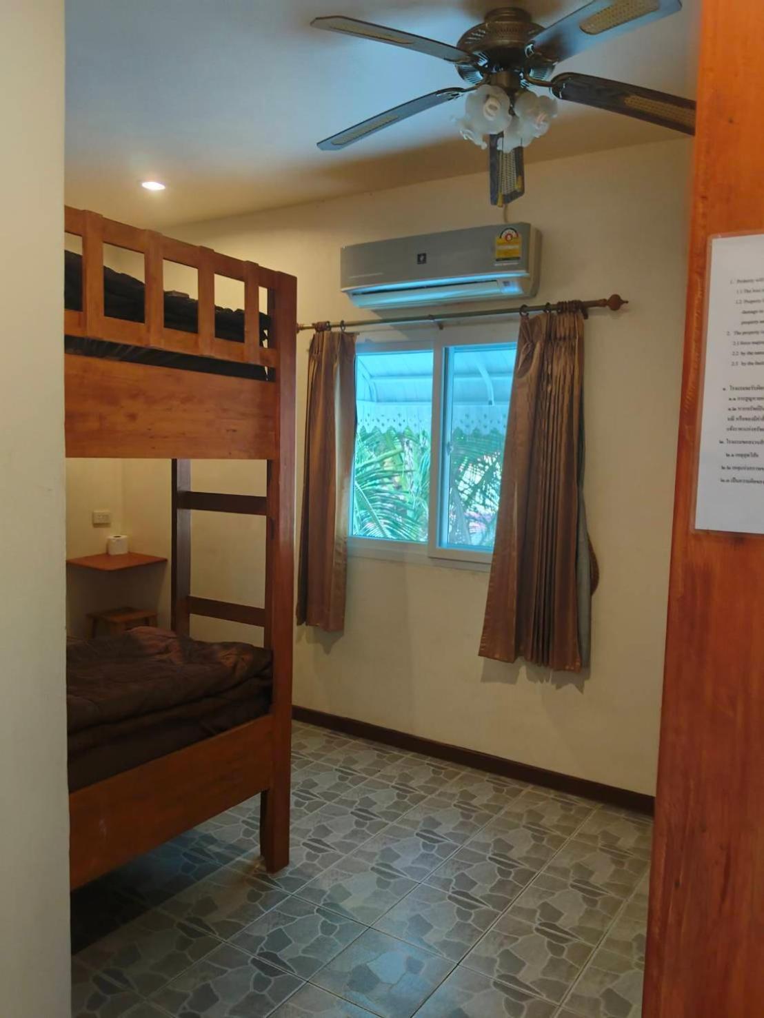 Guesthouse And Restaurant Ratatouille Baan Tai Ngoại thất bức ảnh