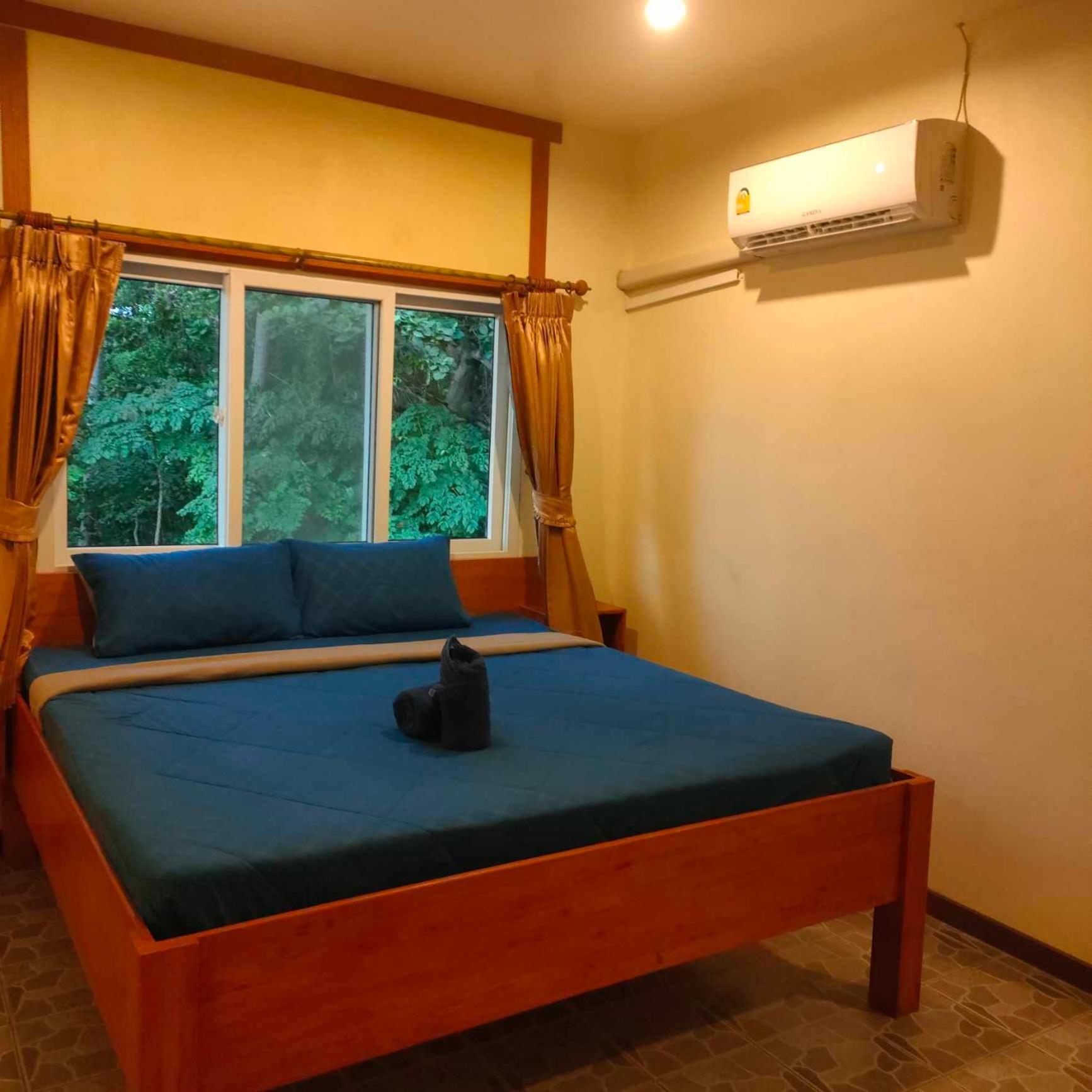 Guesthouse And Restaurant Ratatouille Baan Tai Ngoại thất bức ảnh